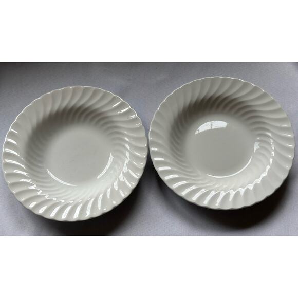 Johnson Brothers Regency Snow White Dinner Plates 9.75” Set of 2 Swirl Rims - Picture 1 of 6